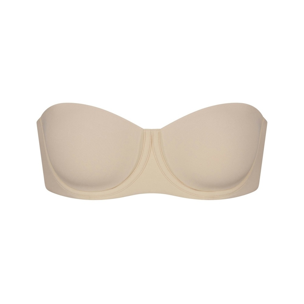 SKIMS Strapless Smooth Nude Bra